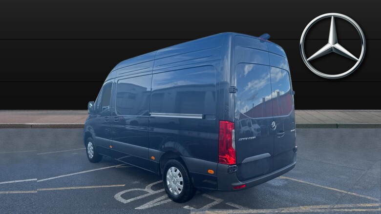 Mercedes-Benz Sprinter 315Cdi L2 Diesel Rwd 3.5t H2 Pro Van